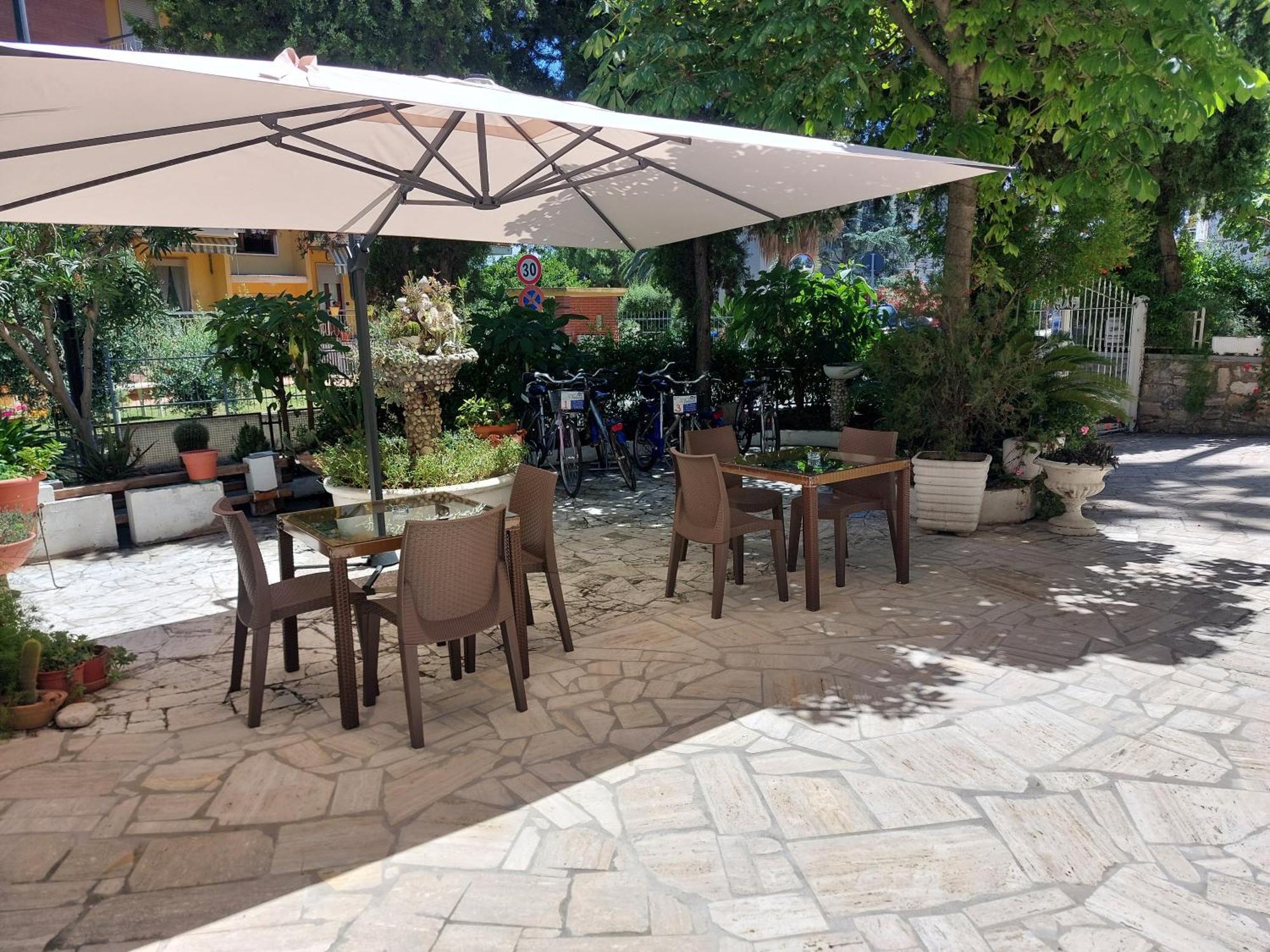 B&B La Fontanella Σαν Μπενεντέτο ντελ Τρόντο Εξωτερικό φωτογραφία