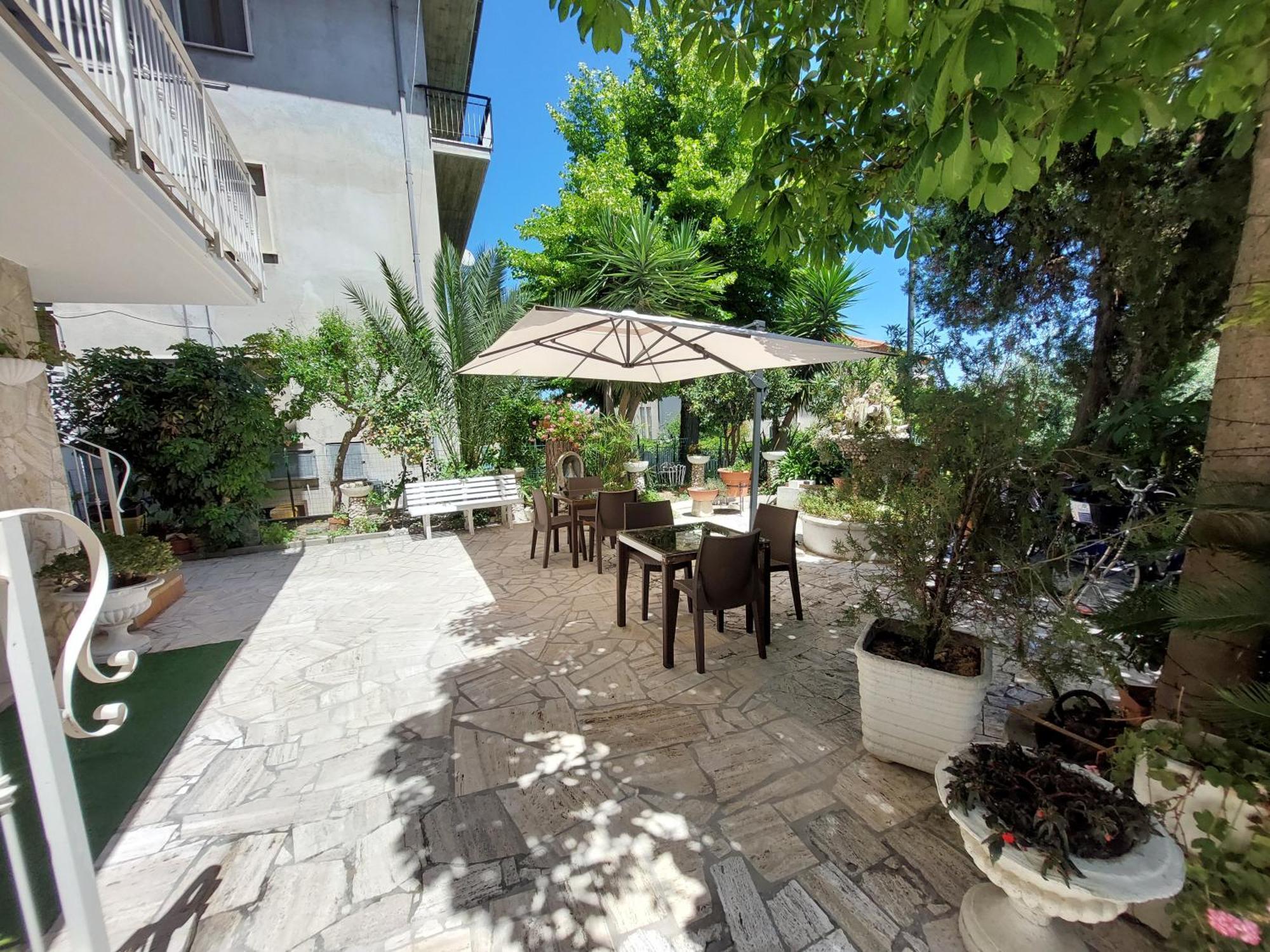 B&B La Fontanella Σαν Μπενεντέτο ντελ Τρόντο Εξωτερικό φωτογραφία